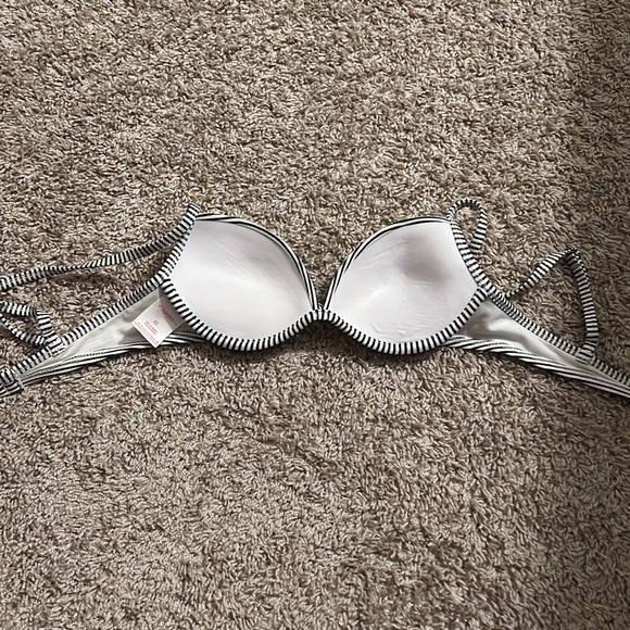 Target Bikini top - Picture 2 of 5